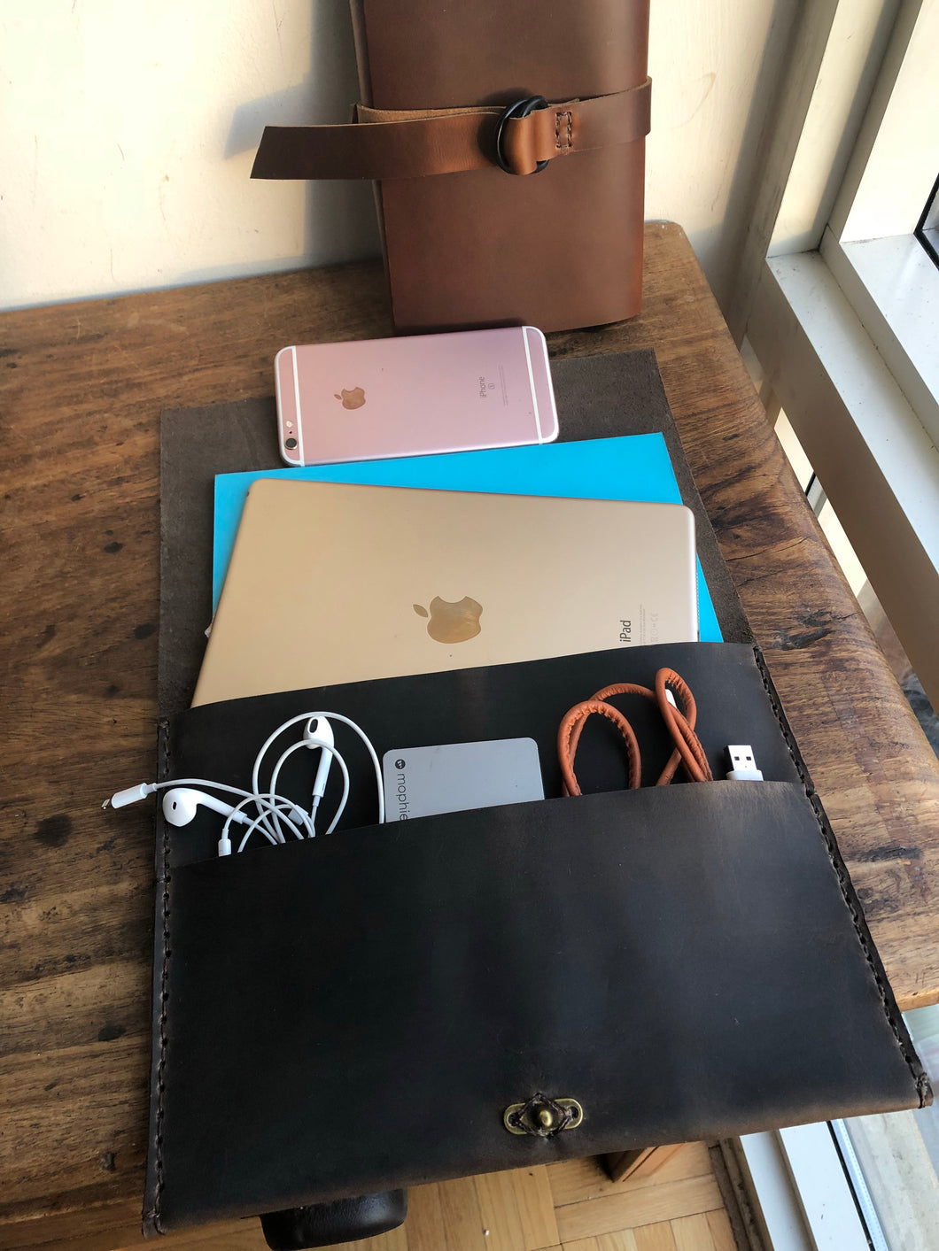 iPad pocket case, Tablet travel sleeve, Handmade leather iPad, Customizable