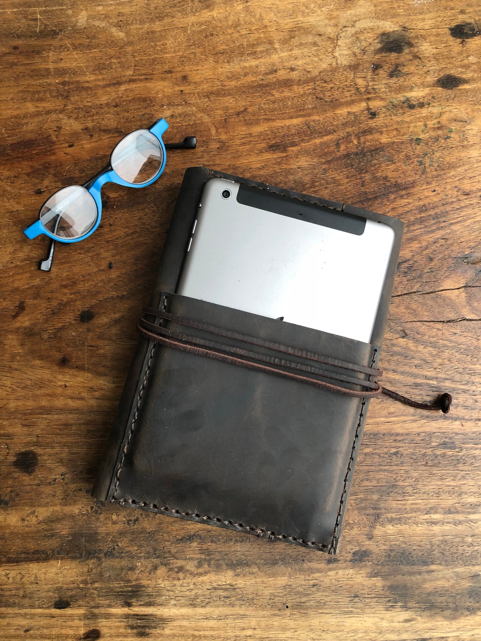 Large Sketchbook / Handmade Leather Refillable Sketchbook / iPad Pocke –  Luscious Leather NYC